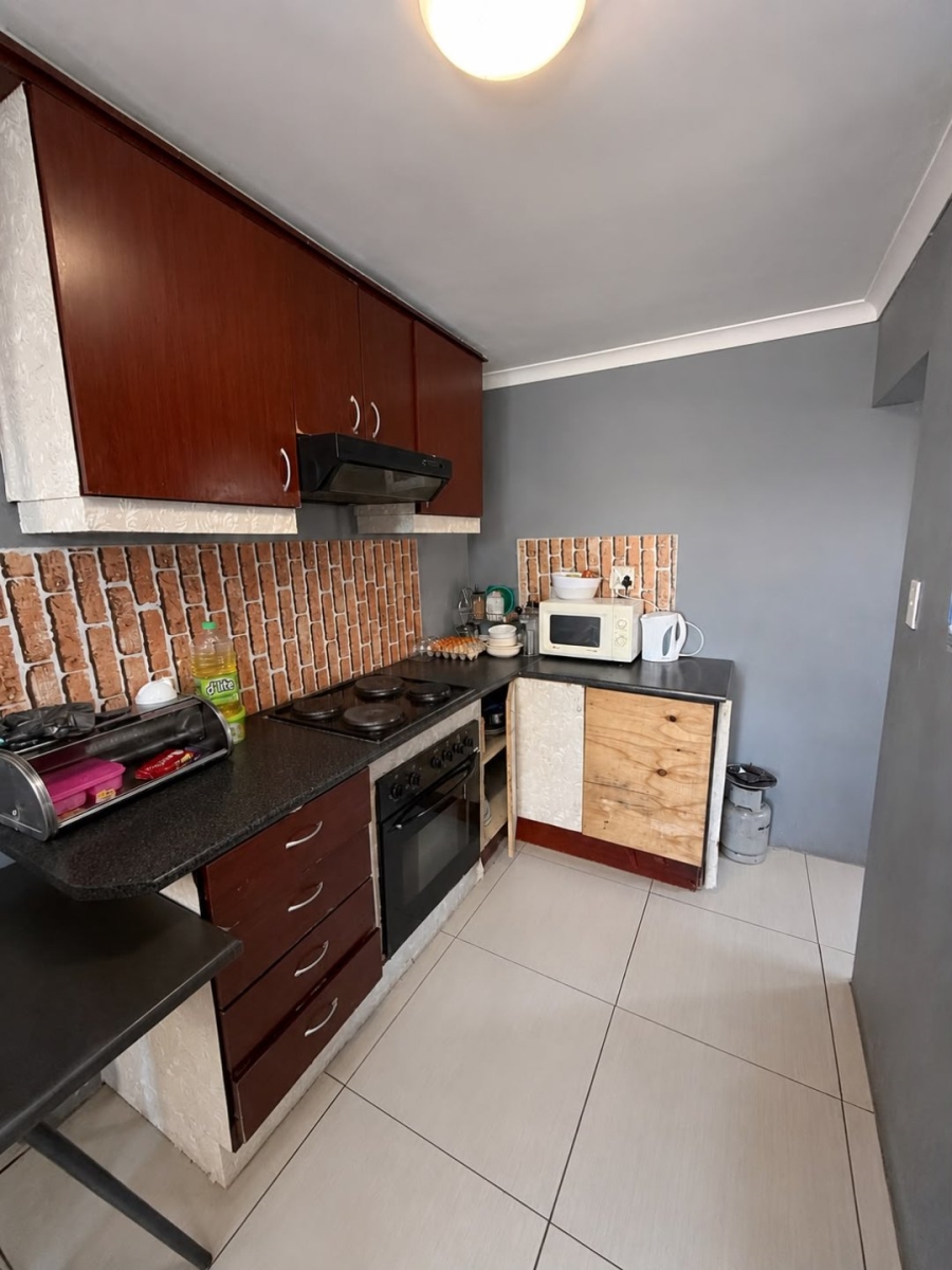 4 Bedroom Property for Sale in Delft South Western Cape